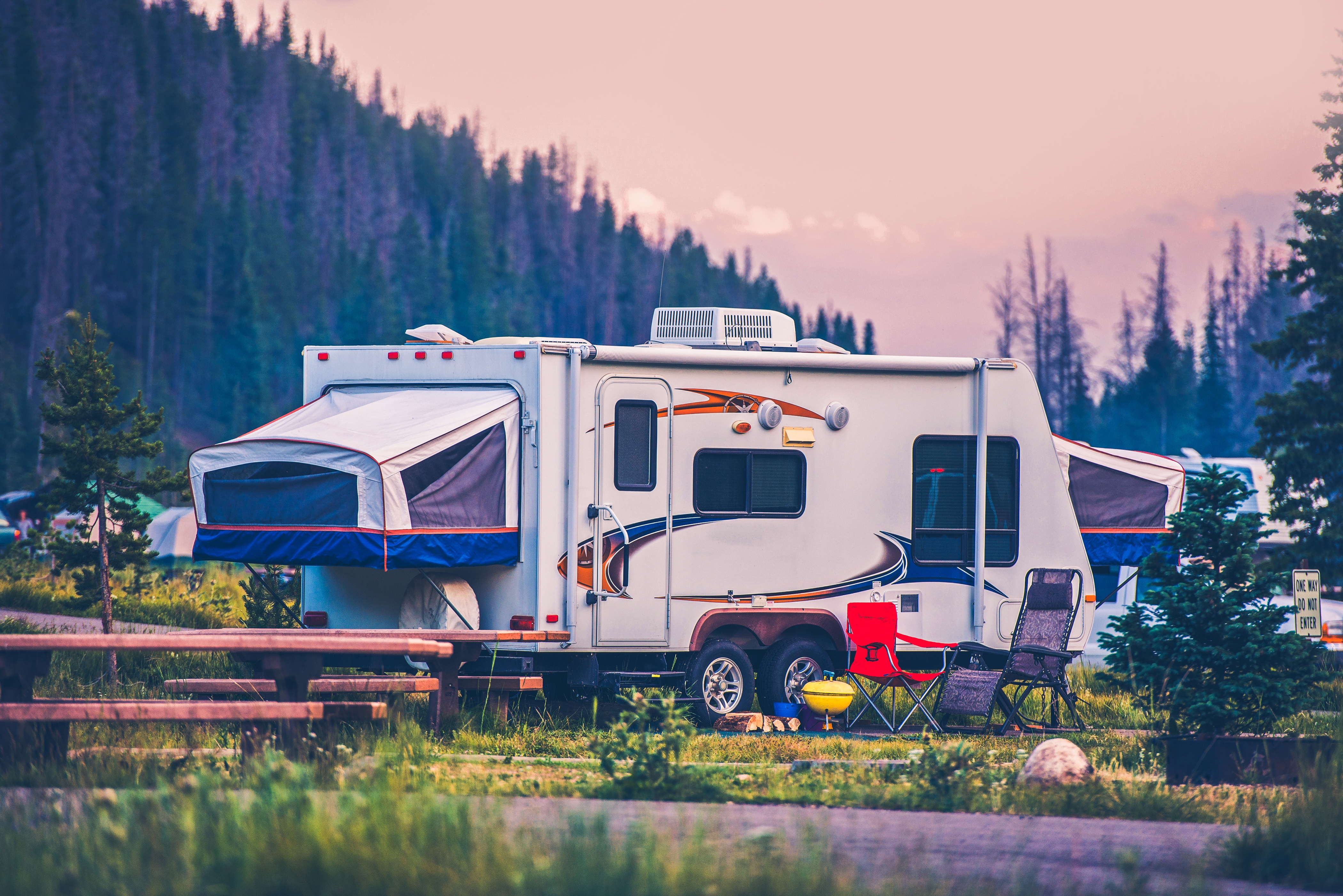 10 Tips for Finding Good RV Campgrounds